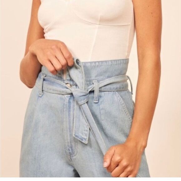 Reformation Cinch Paperbag Straight Leg Jeans- Size 25 - Picture 4 of 11